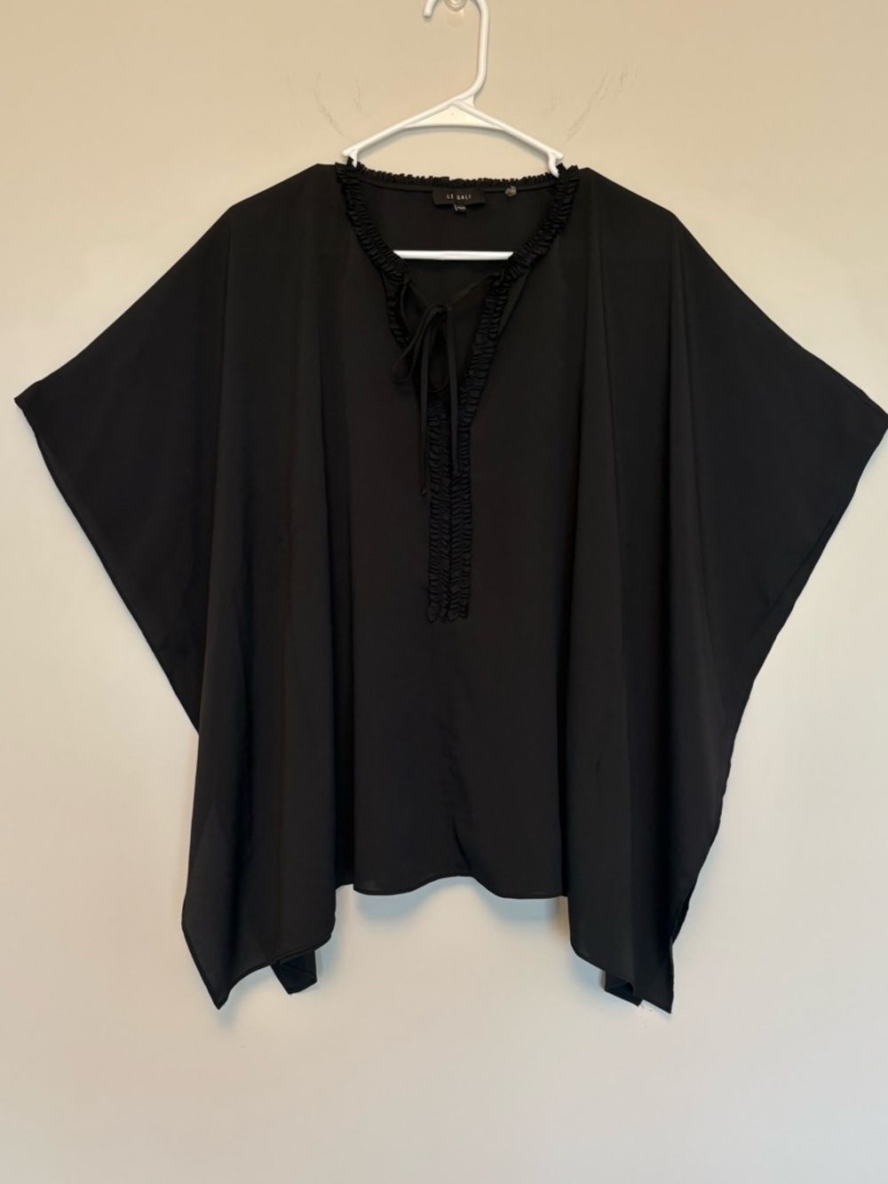 LE GALI Women's Black Ruffled Blouse Shirt Top Boho Size XS/S